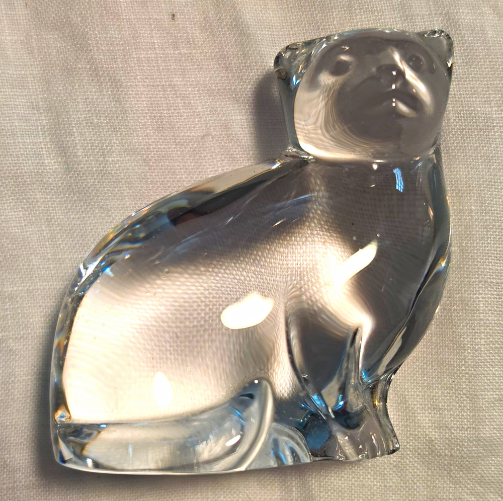 Vintage Villeroy & Boch Crystal Sitting Cat Figurine Glass Paperweight Germany